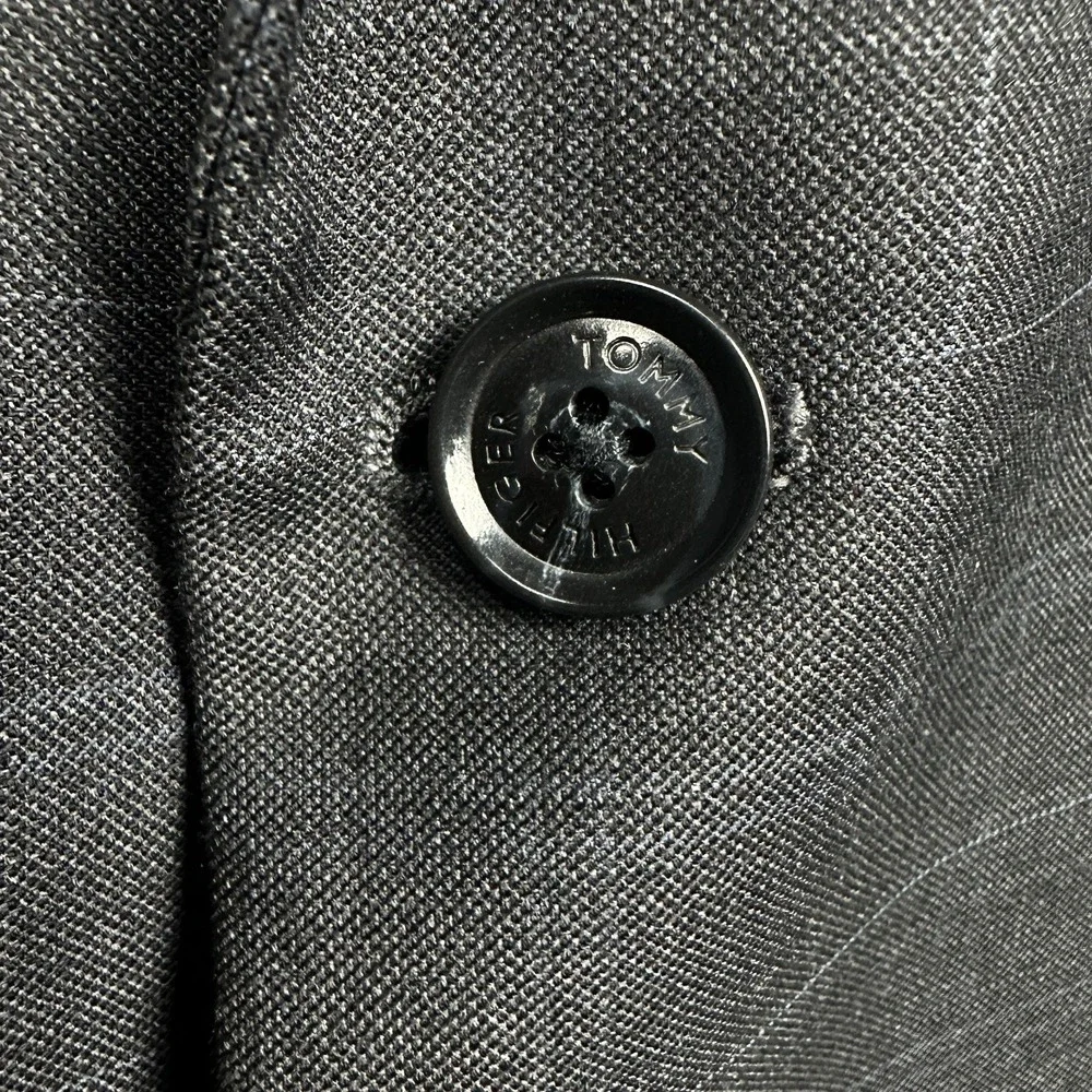 Tommy Hilfiger Blazer Sport Coat Jacket Men's 44R Wool Blend Gray Plaid EUC
